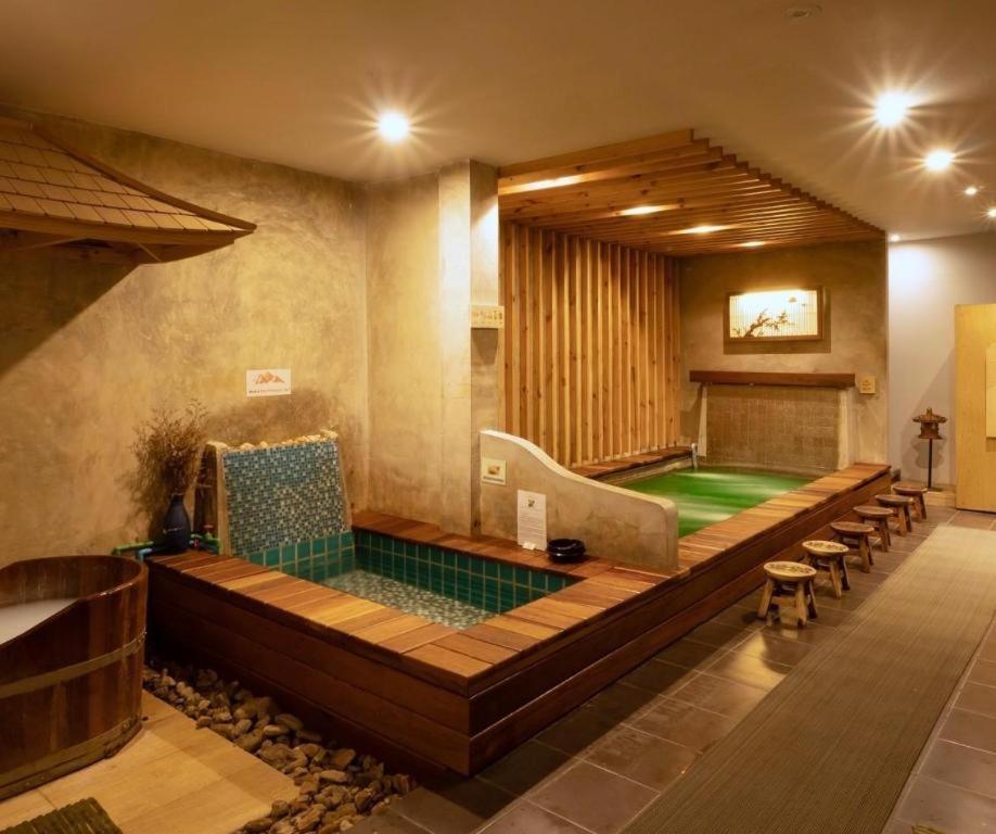 Haikin Ryokan Чиангмай Экстерьер фото